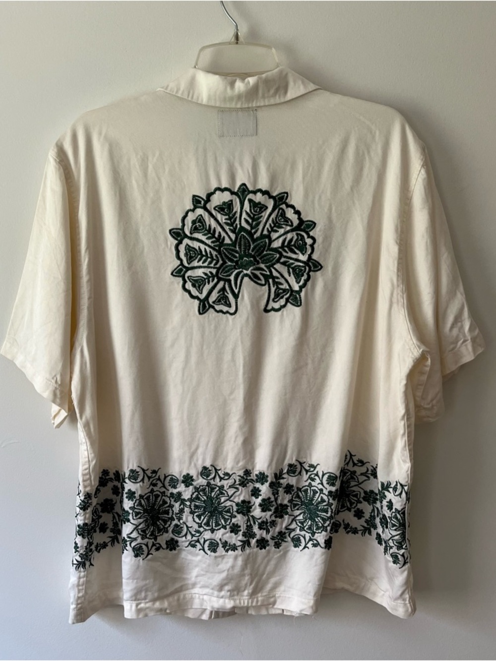 Men's Pacsun Remi Oversized Resort Camp Shirt Med Cream Button Down Embroidered
